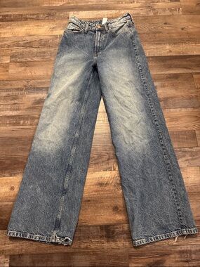 Wide-Leg Women’s Jeans in Faded Blue BDenim size 4